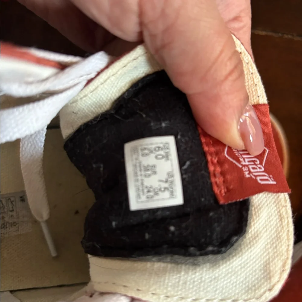 High-Top Sneakers in Rust and White - Picture 8 of 8